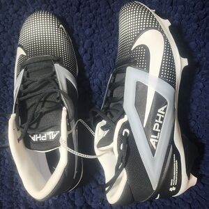New Without Tags Mens Size 13 Nike Alpha Black and White Athletic Shoes